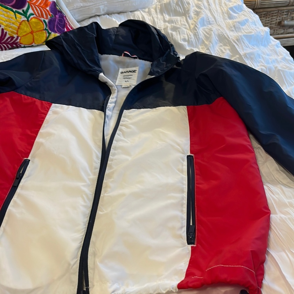 Garage windbreaker large